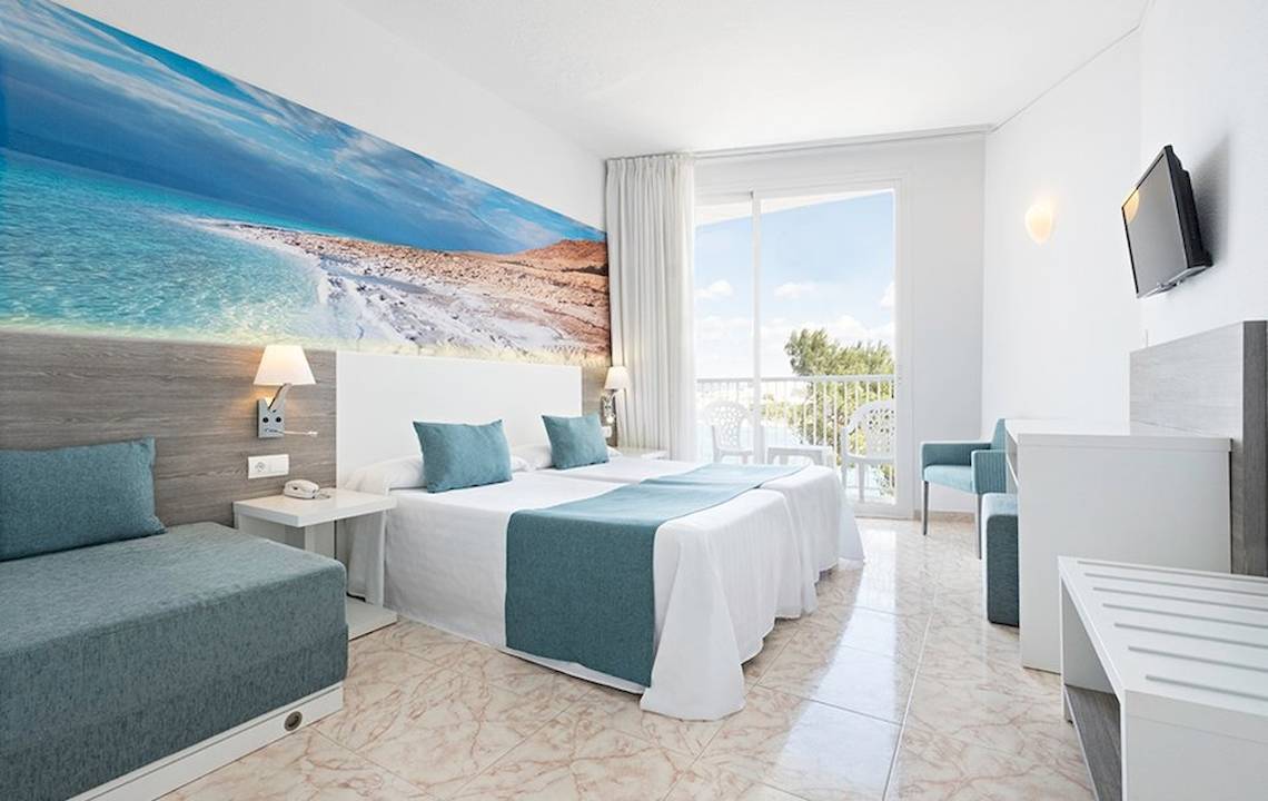 Azuline Hotel Mar Amantis I & II in Ibiza