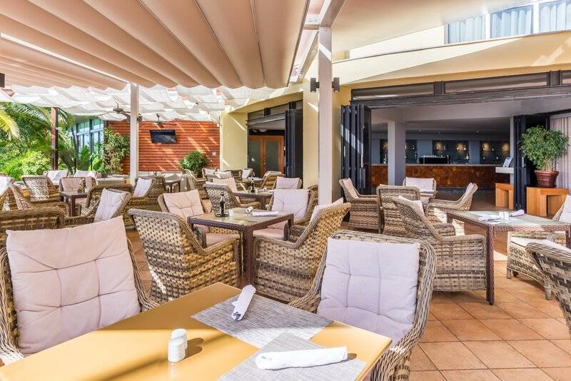 Calheta Beach Hotel in Madeira