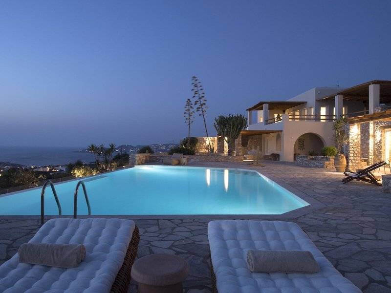 Mythic Paros Hotel