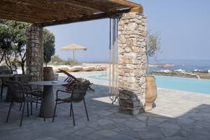 Mythic Paros Hotel